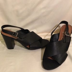 Jore open toe shoe